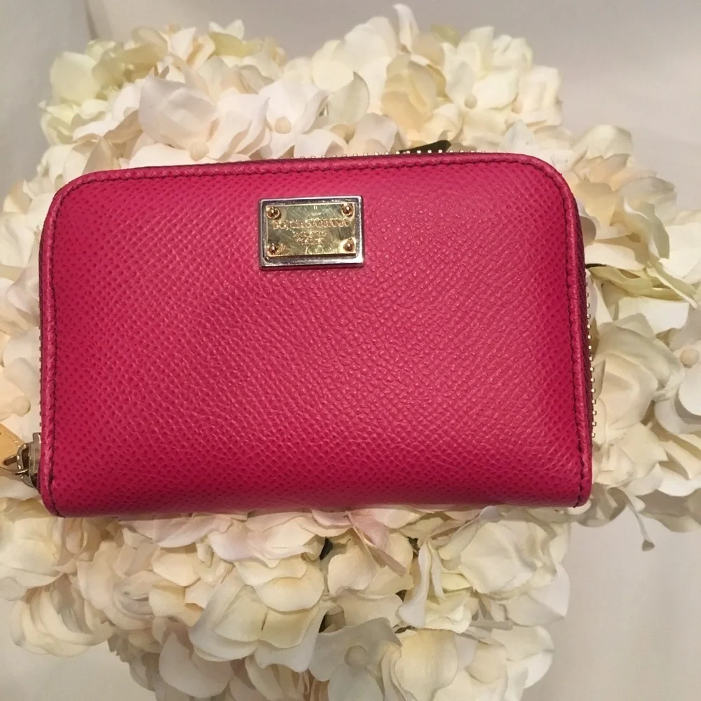 🔥‼️Brand new authentic dolce & gabbana wallet🔥‼️